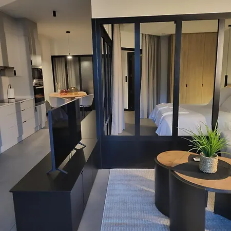 Numen 01 Apartman *